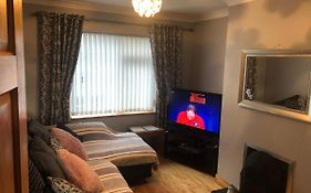 Moville Centre Apartment